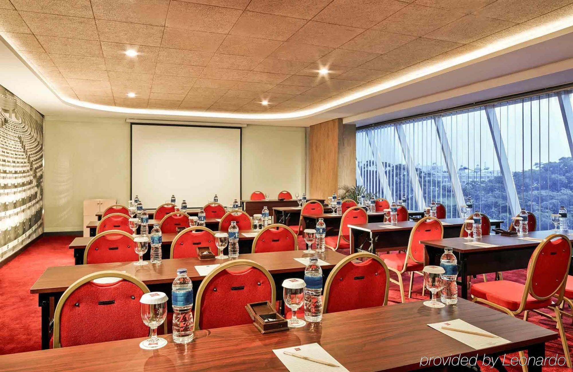Ibis Gading Serpong Exterior photo